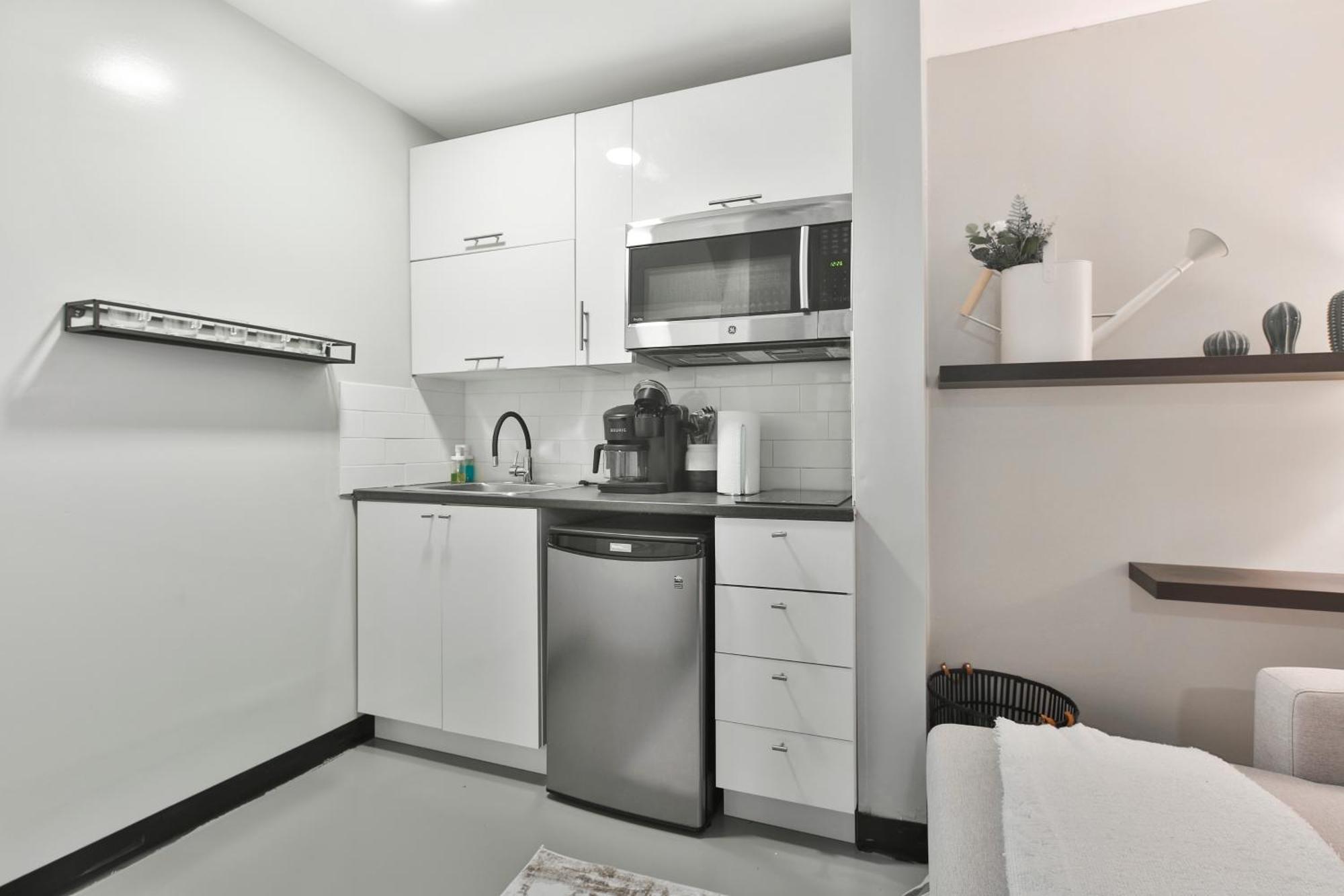 Апарт отель Parc Avenue Lofts Монреаль Экстерьер фото