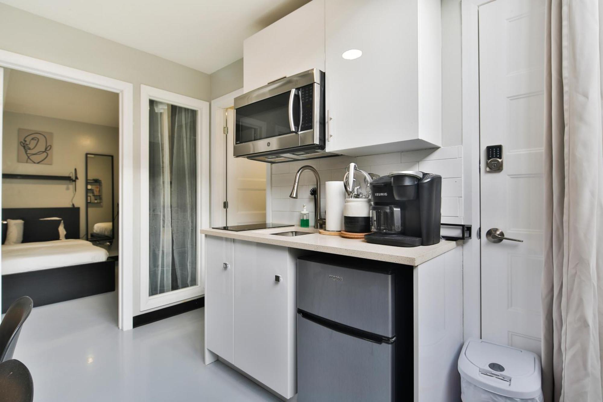 Апарт отель Parc Avenue Lofts Монреаль Экстерьер фото
